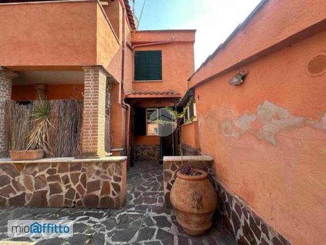 Monolocale arredato Appio latino, appia nuova, appio pignatelli, capannelle