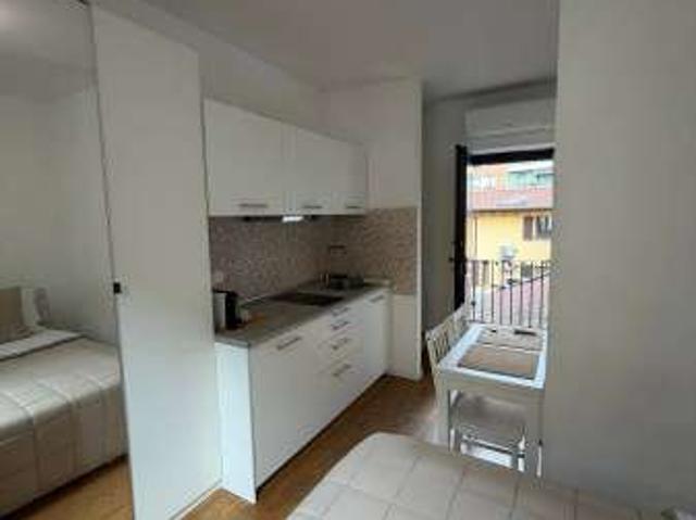 Monolocale arredato Buenos aires, indipendenza, p.ta venezia
