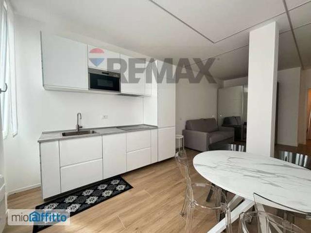 Monolocale arredato Barona, giambellino, lorenteggio, famagosta, inganni