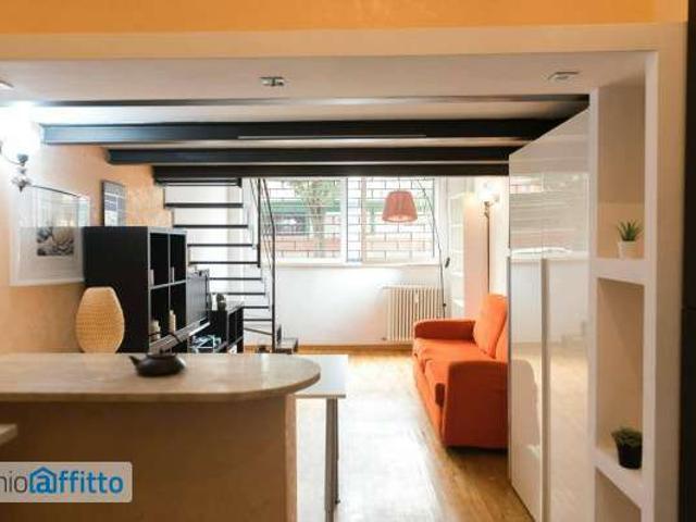 Monolocale arredato Bocconi, c.so italia, ticinese