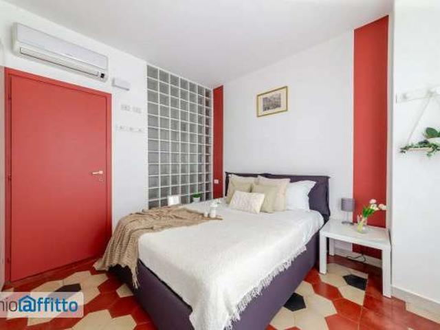 Monolocale arredato Bocconi, c.so italia, ticinese