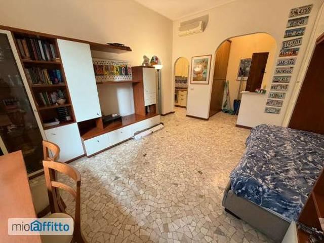 Monolocale arredato Bocconi, c.so italia, ticinese
