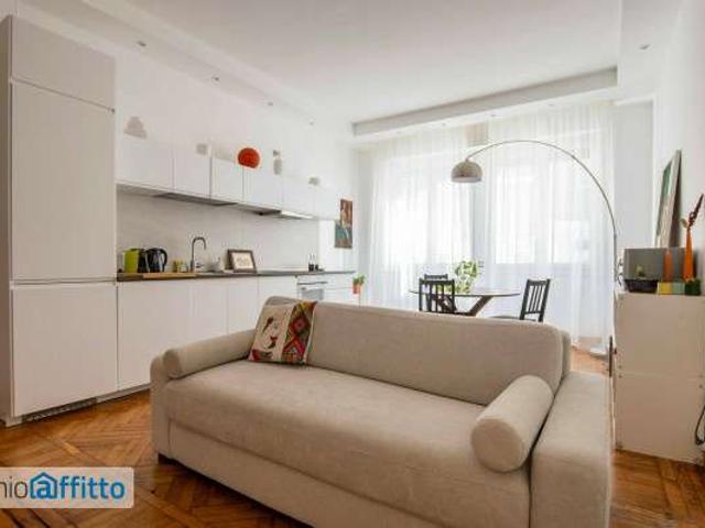 Monolocale arredato Bocconi, c.so italia, ticinese