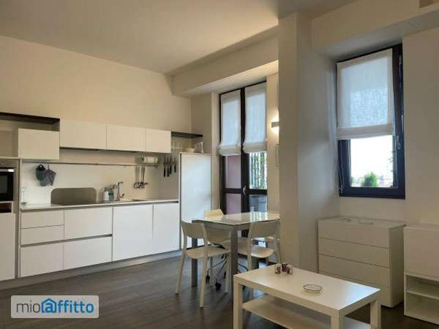 Monolocale arredato Bocconi, c.so italia, ticinese
