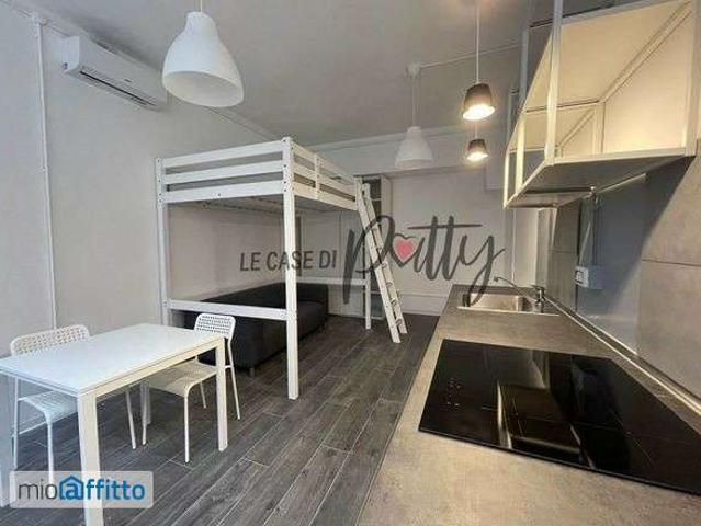 Monolocale arredato Bocconi, c.so italia, ticinese