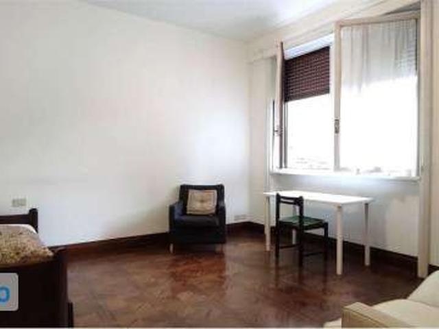 Monolocale arredato Bocconi, c.so italia, ticinese