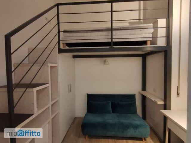 Monolocale arredato Bocconi, c.so italia, ticinese