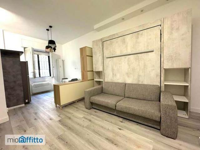 Monolocale arredato Bocconi, c.so italia, ticinese