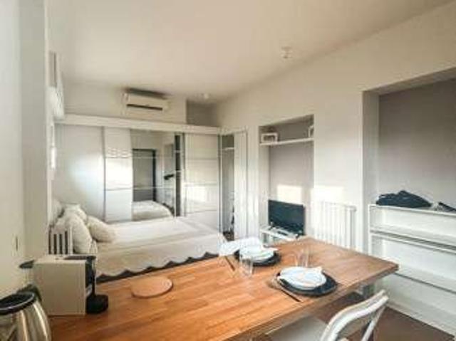 Monolocale arredato Bocconi, c.so italia, ticinese