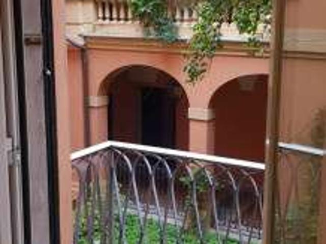 Monolocale arredato Centro