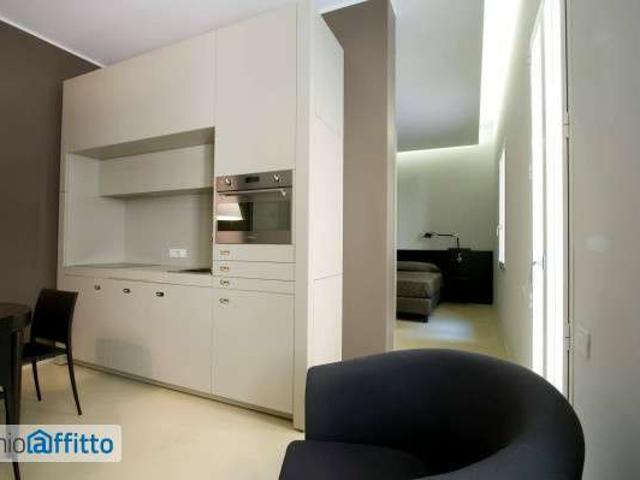 Monolocale arredato Centro