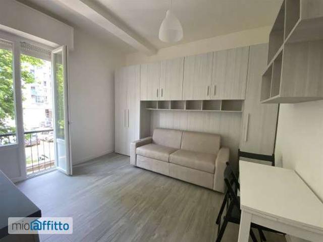 Monolocale arredato Certosa, quarto oggiaro, villa pizzone
