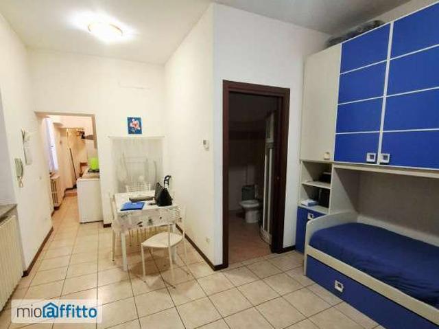 Monolocale arredato Chiesa rossa, cermenate, ripamonti
