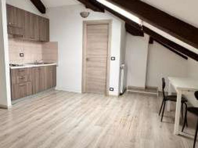 Monolocale arredato Cit turin