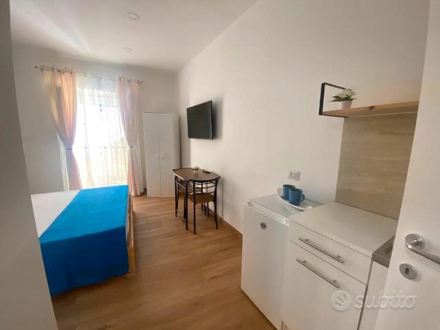 Monolocale arredato comp utenze zona porto