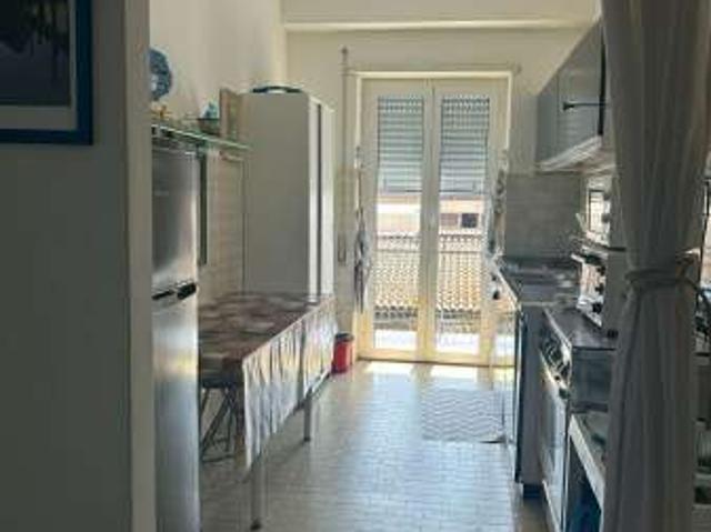 Monolocale arredato con terrazzo Terracina