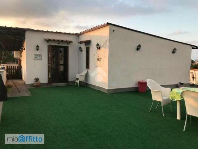 Monolocale arredato con terrazzo Tommaso natale