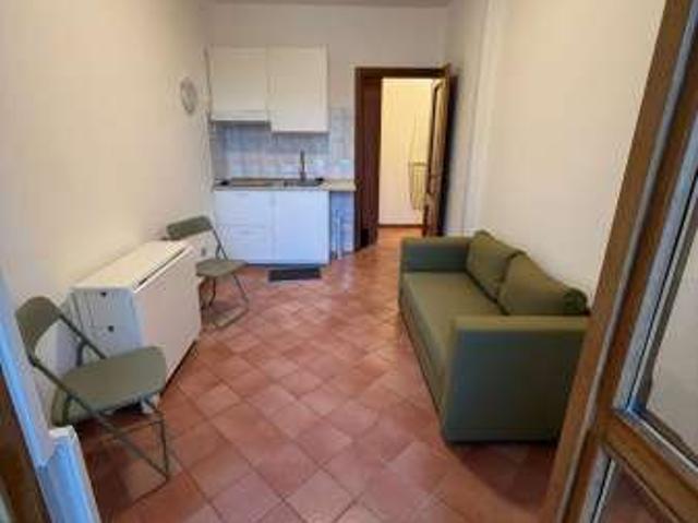 Monolocale arredato con terrazzo Torino
