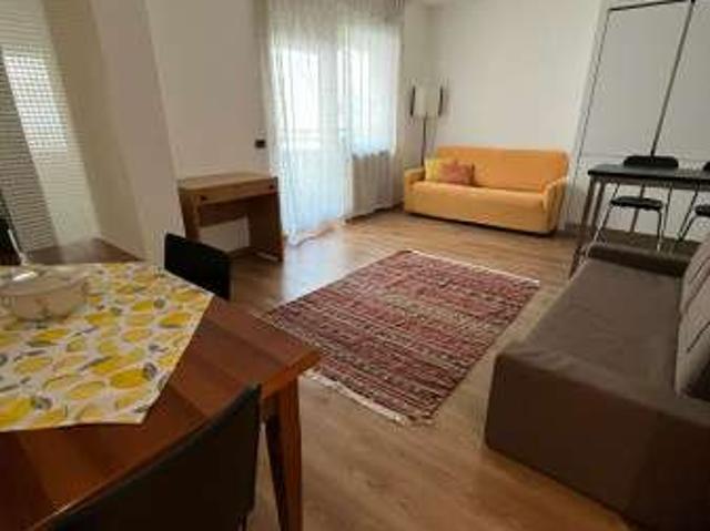 Monolocale arredato con terrazzo Trento