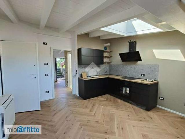 Monolocale arredato con terrazzo Affori, bovisa, niguarda, testi