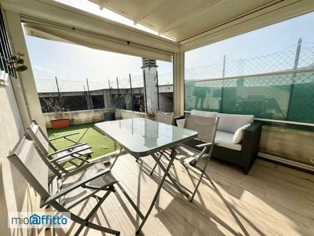 Monolocale arredato con terrazzo Bologna, nomentano