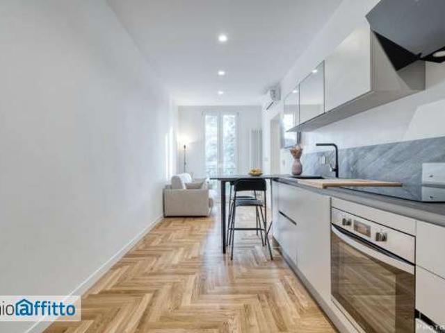 Monolocale arredato con terrazzo Bolognina