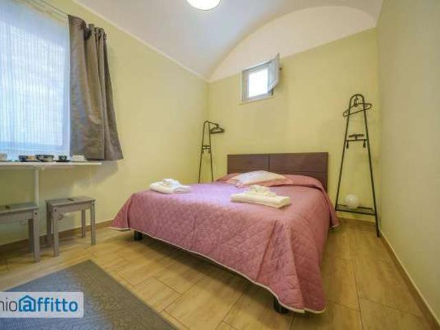 Monolocale arredato con terrazzo Catania