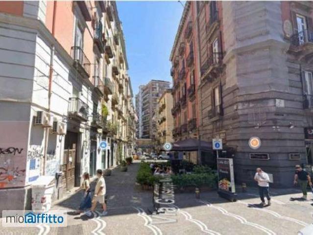 Monolocale arredato con terrazzo Centro borgo orefici