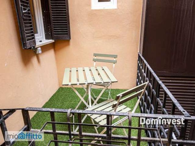 Monolocale arredato con terrazzo Centro storico