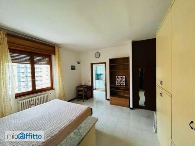 Monolocale arredato con terrazzo Chiesa rossa, cermenate, ripamonti