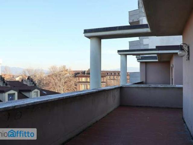 Monolocale arredato con terrazzo Cit turin