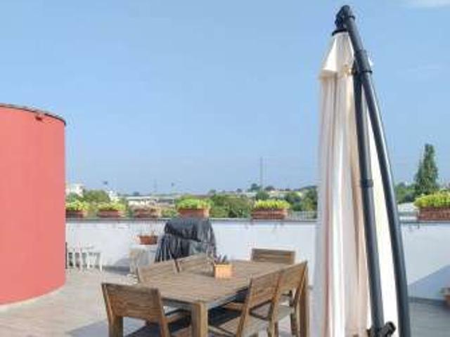 Monolocale arredato con terrazzo Cormano