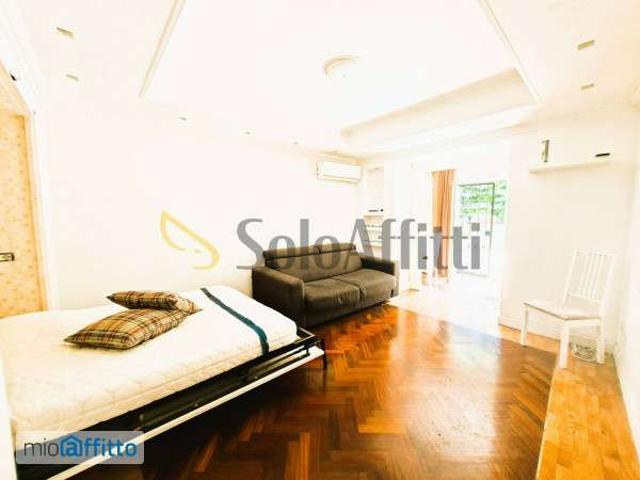 Monolocale arredato con terrazzo Eur, laurentino, checchignola, montagnola, fonte meravigliosa