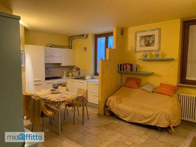 Monolocale arredato con terrazzo Fano