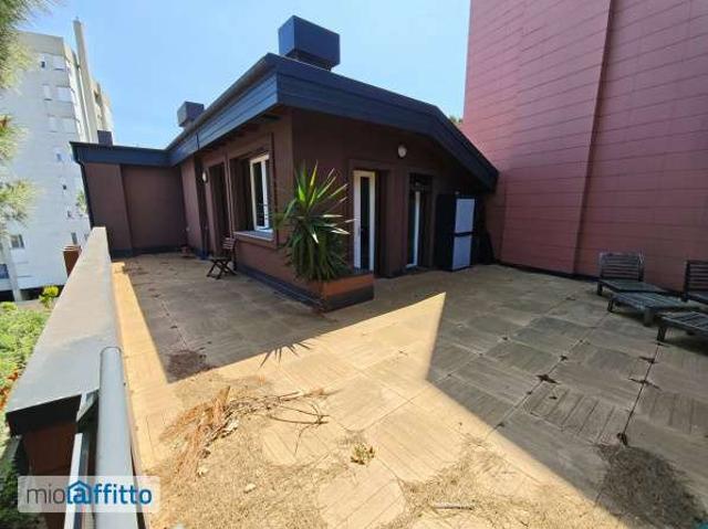 Monolocale arredato con terrazzo Murri