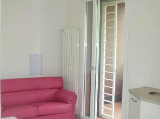 Monolocale arredato con terrazzo Murri