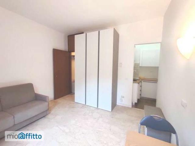 Monolocale arredato con terrazzo P.ta genova, romolo, solari