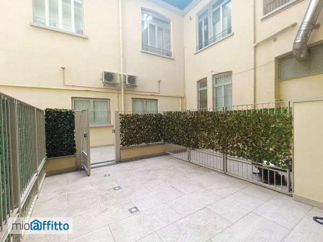 Monolocale arredato con terrazzo P.ta genova, romolo, solari