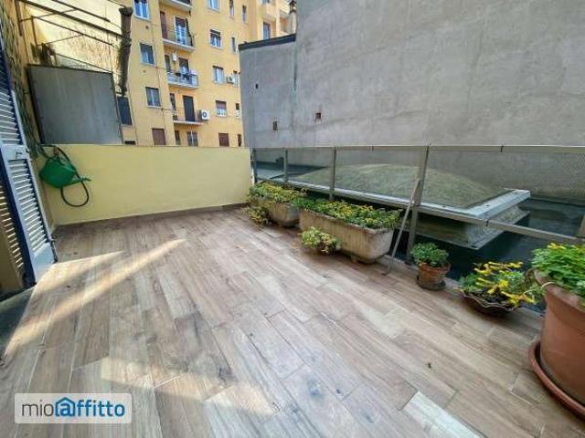 Monolocale arredato con terrazzo P.ta genova, romolo, solari