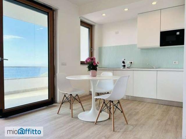 Monolocale arredato con terrazzo Porto Torres