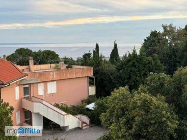 Monolocale arredato con terrazzo San giacomo
