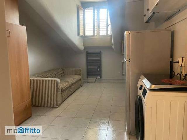 Monolocale arredato Crocetta