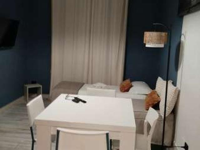 Monolocale arredato Crocetta