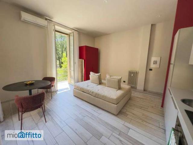 Monolocale arredato Crocetta