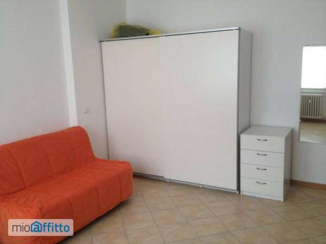 Monolocale arredato De angeli, vercelli, washinghton