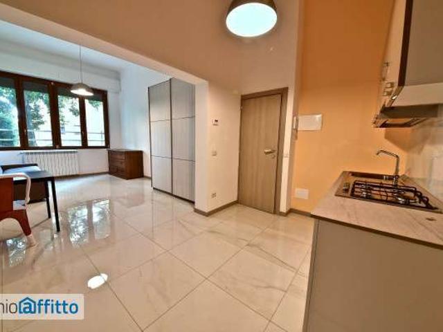 Monolocale arredato Greco, monza, palmanova, bicocca