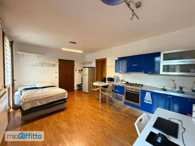 Monolocale arredato Greco, monza, palmanova, bicocca