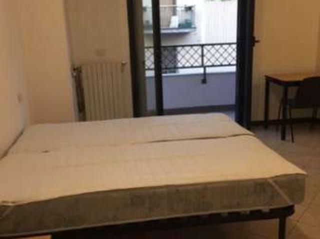 Monolocale arredato Greco, monza, palmanova, bicocca