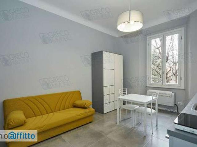 Monolocale arredato Greco, monza, palmanova, bicocca