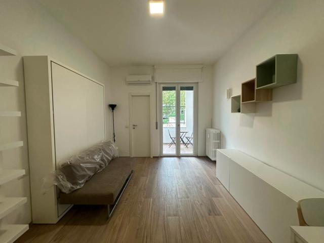 Monolocale arredato in affitto a Milano
